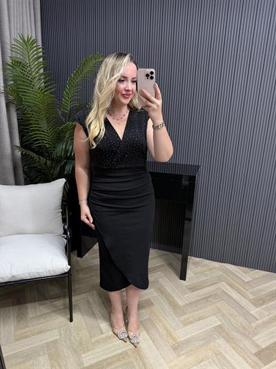 Barnes Vatkalı Taşlı Drapeli Elbise Siyah