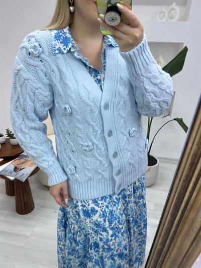 Bebek Mavi Gül Kabartmalı Tasarım Hirka