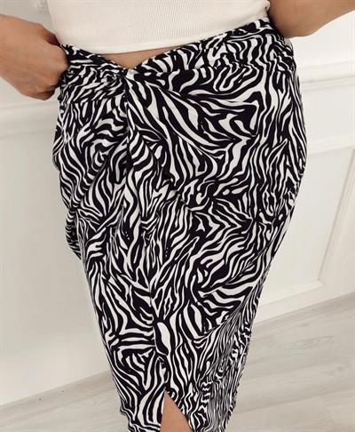 Bel Detaylı Zebra Desen Etek