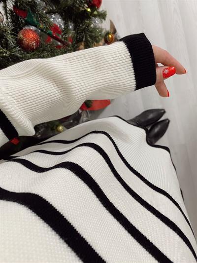 Beyaz Çizgili Triko