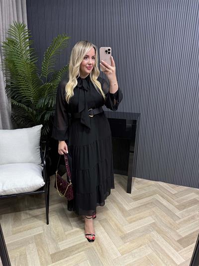 Boyundan Bağlama Detaylı Kemerli Şifon Elbise Siyah