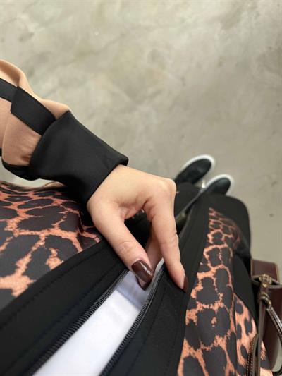 Broş Detaylı Elit Tasarım Takım Leopar