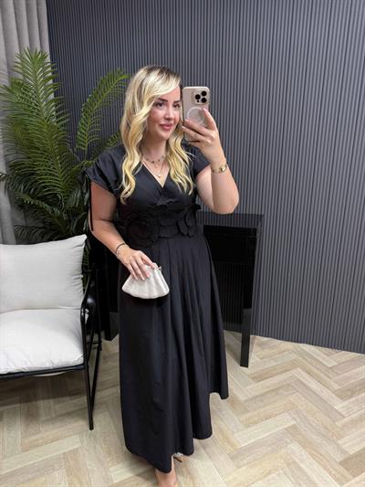 Çiçek Aplikeli Tasarım Poplin Elbise Siyah