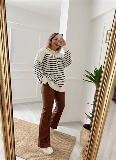 Çizgili Ekru Triko Kazak