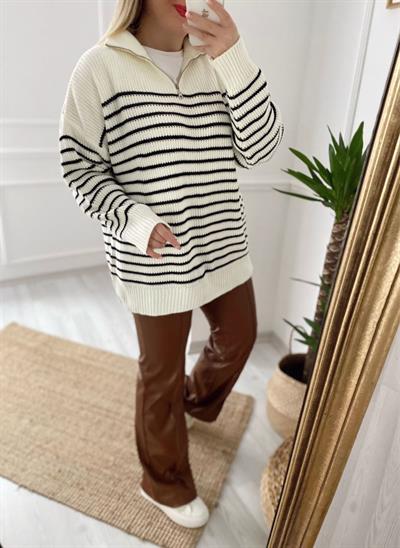 Çizgili Ekru Triko Kazak
