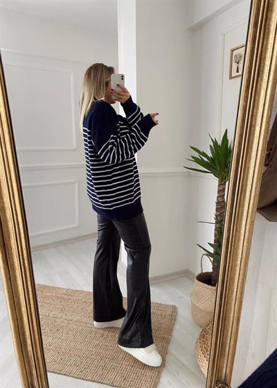 Çizgili Lacivert Triko Kazak