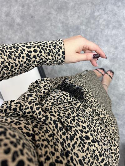 Drapeli Puskül Detaylı Kuşaklı Leopar Elbise