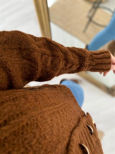 Düğme Detay Yumoş Yün Hirka Kahverengi