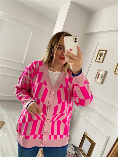 Düğmeli Desenli Neon Pembe Hirka