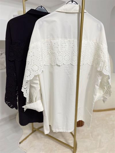 Ekru Renk Fisto Detaylı Gömlek