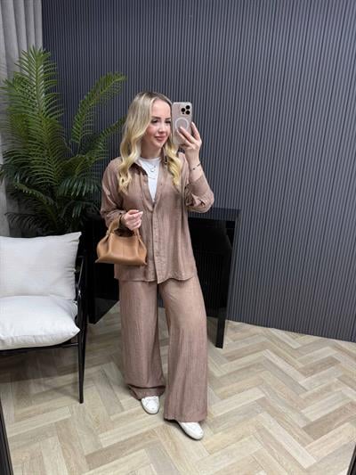 Elina Arkası Fiyonk Detaylı Tasarım Takım Pudra