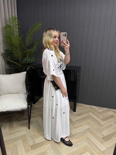 Elsa Siyah Nakiş İşlemli İthal Tasarım Elbise