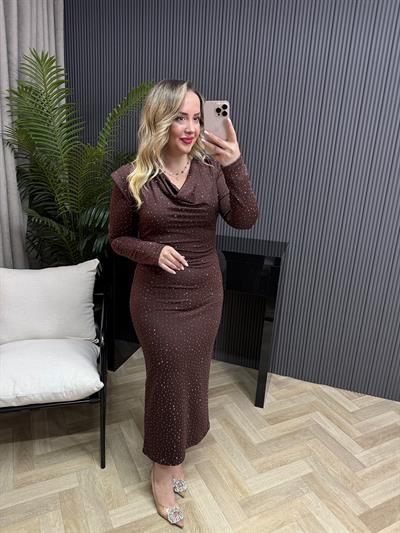 Elsa Vatkalı Degaje Yaka Taşli Modal Elbise Acı Kahve