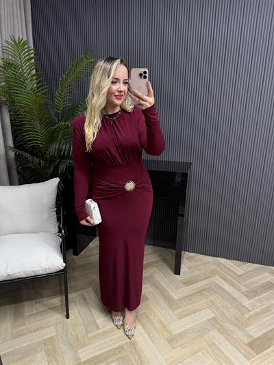 Evan Gold Detaylı Tokalı Vatkalı Elbise Bordo