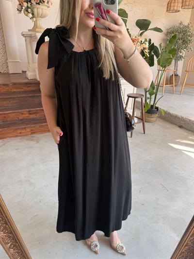 Fiyonk Detay Salaş Formda Keten Elbise Siyah