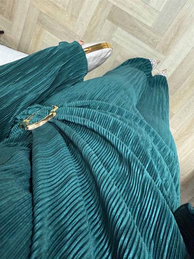 Gemma İspanyol Kol Toka Detaylı Tasarım Pilise Takım Zümrüt