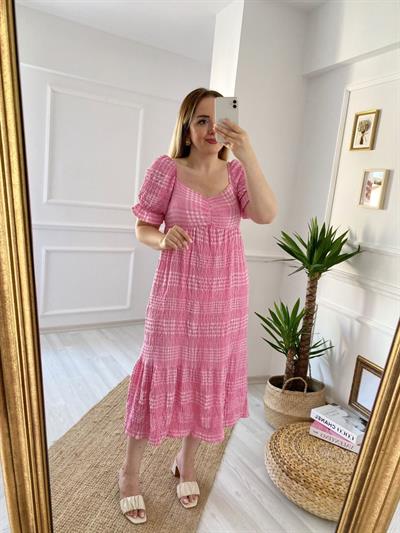 Gofre Kumaş Tasarım Elbise Pembe