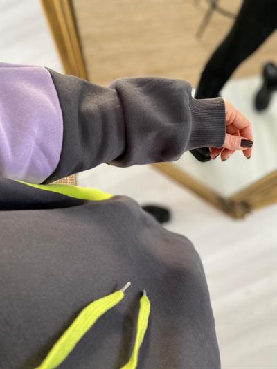 Gri Renk Detaylı Sweatshirt