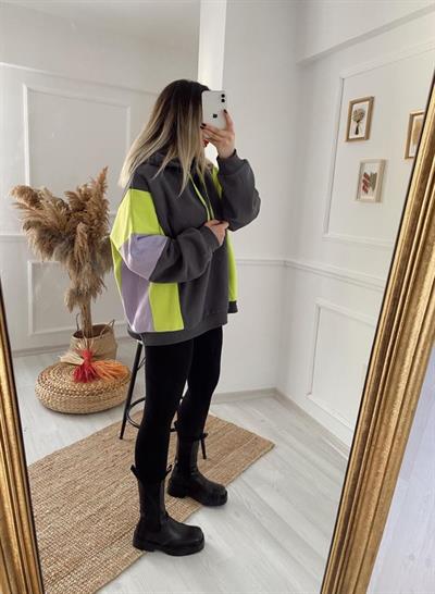 Gri Renk Detaylı Sweatshirt