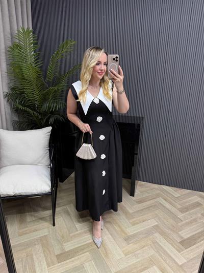 Gül Detaylı Prenses Model Elbise Siyah