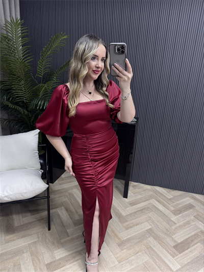 Güldefne Balon Kol Drapeli Özel Saten Kumaş Elbise Bordo
