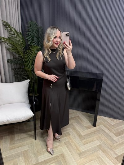 Gümüş Broş Detaylı Orj Marka Model Elbise Acı Kahve