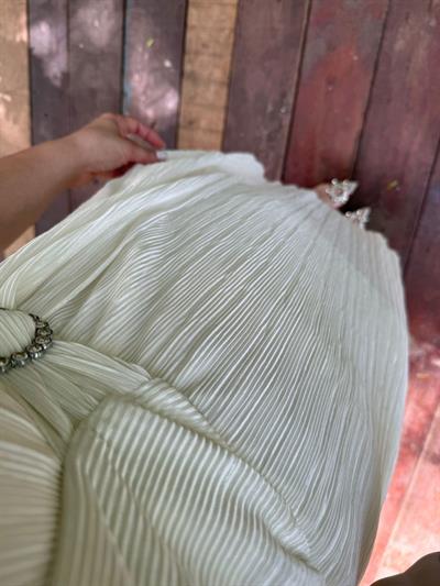 Gümüş Tokalı Vatkalı Pilise Beyaz Elbise