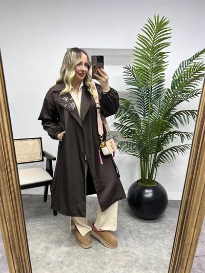 Holly Taş Detaylı Tasarım Trenç Acı Kahve