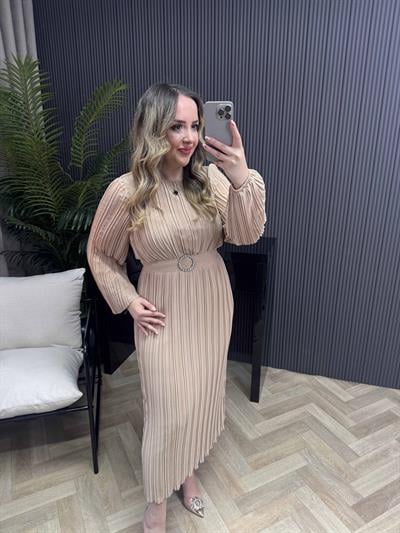 Hürrem Gümüş Tokalı Tasarım Pilise Şifon Kumaş Elbise Krem