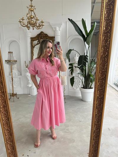 İnci Detaylı İşlemeli Beli Lastıklı Elbise Pembe