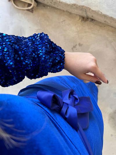 Kadife Kolları Payet Tasarım Kadife Saks Elbise