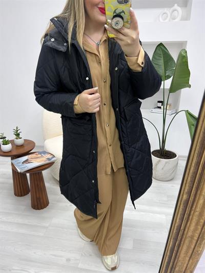 Kapüşonlu Siyah Kapitone Ceket