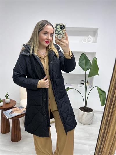 Kapüşonlu Siyah Kapitone Ceket