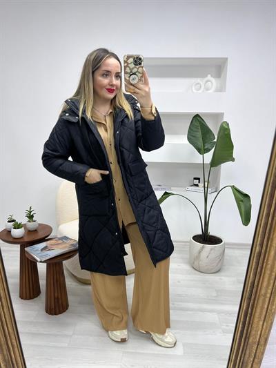 Kapüşonlu Siyah Kapitone Ceket