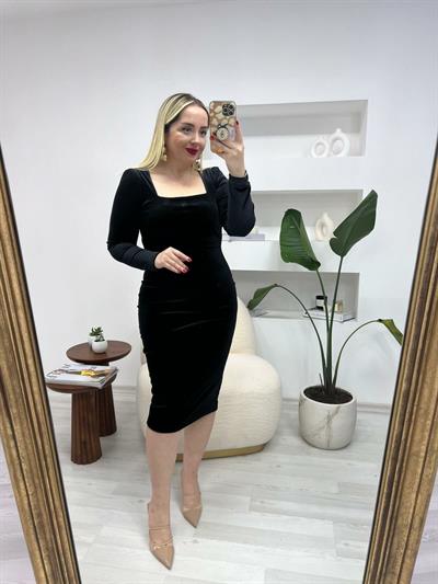 Kare Yaka Kadife Kalem Elbise Siyah