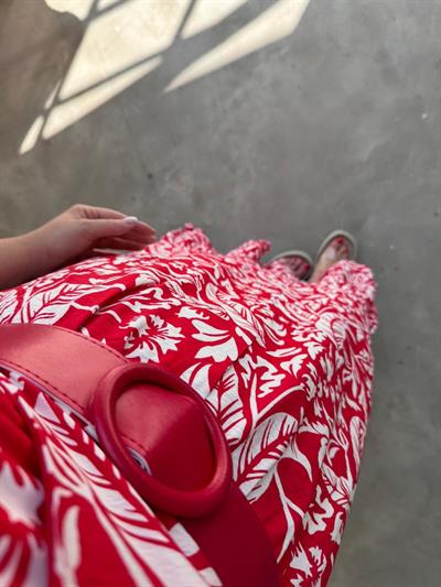 Kemerli Desenli Model Kırmızı Elbise