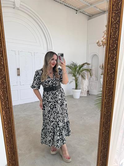 Kemerli Desenli Model Siyah Elbise