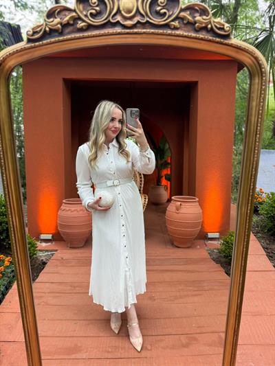 Kemerli Düğmeli Pilise Elbise Beyaz