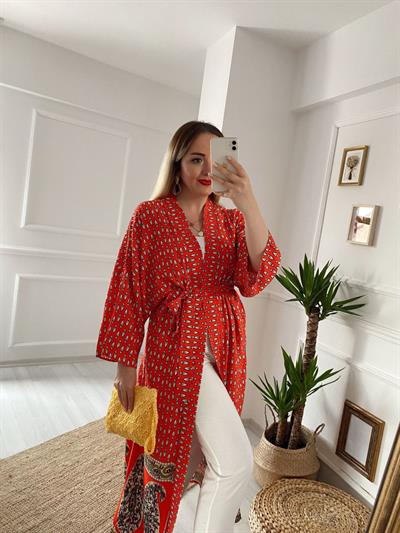 Kirmizi  Desenli Kuşaklı Kimono