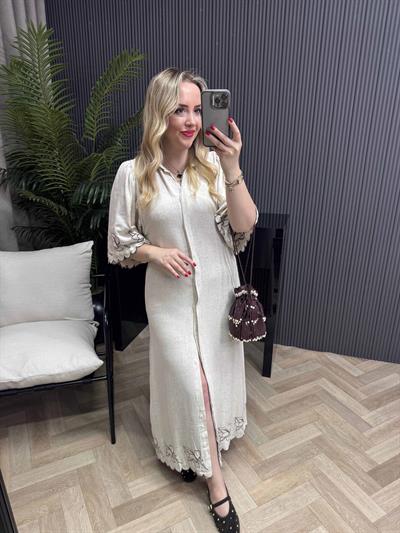 Kısa Kollu Nakışlı Keten Elbise