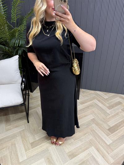 Kısa Kollu Yandan Drapeli Pamuk Keten Elbise Siyah