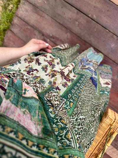 Kolları Lastikli Kemerli Yeşil Desenli Şifon Elbise