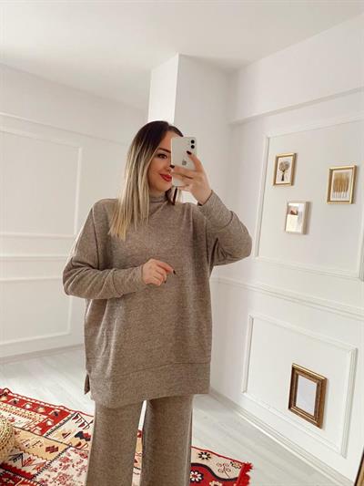 Kum Beji Renk Triko Takım