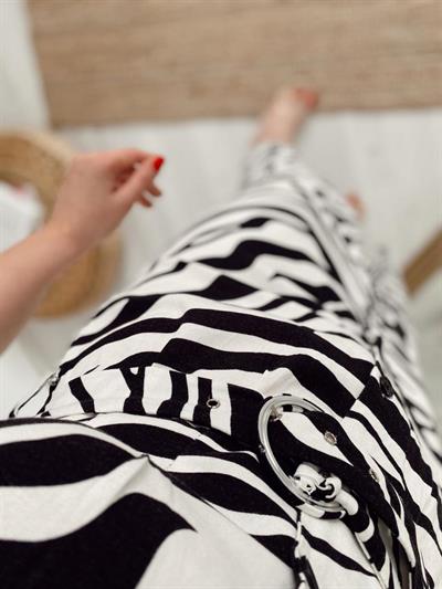 Kuşaklı Zebra Keten Elbise