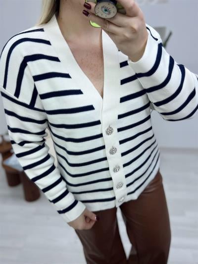 Laci-Ekru Çizgili Taş Düğmeli Hirka