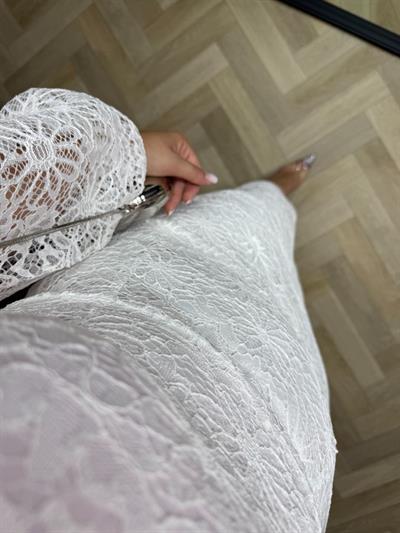 Lori Dantel Tasarım Kalem Form Elbise Beyaz