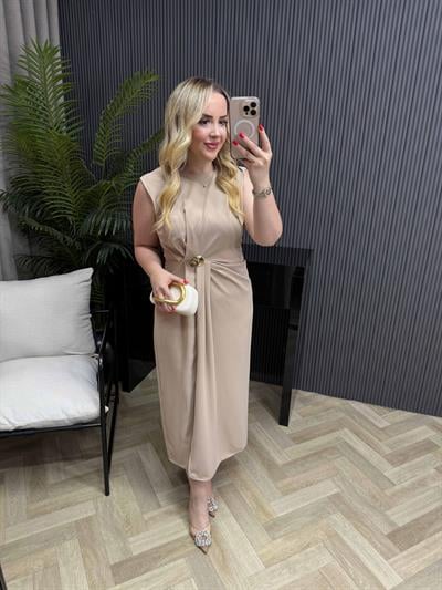 Loye Gold Detaylı Drapeli Elbise Bej