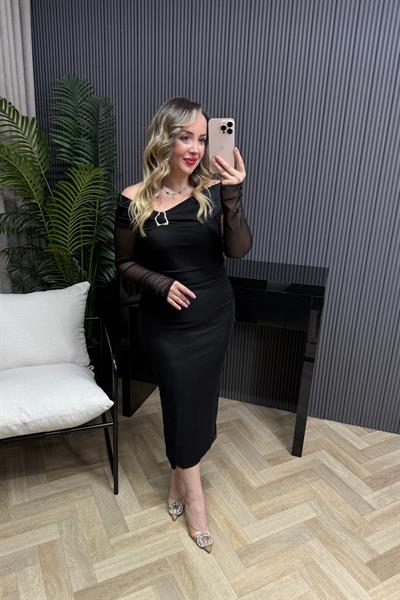 Madonna Yaka Gold Yaka Detaylı Tül Elbise 
