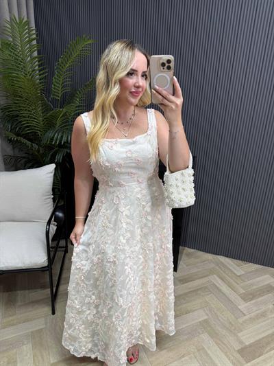 Mariela Üç Boyutlu Çiçekli İthal Tasarım Elbise