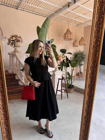 Marka Model Paraşüt Kumaş Siyah Elbise